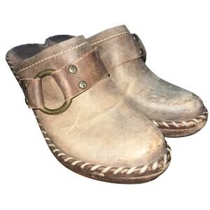 Frye Women’s sz 8M Charlotte Ring Brown Distressed Heeled Clogs Mule Shoes